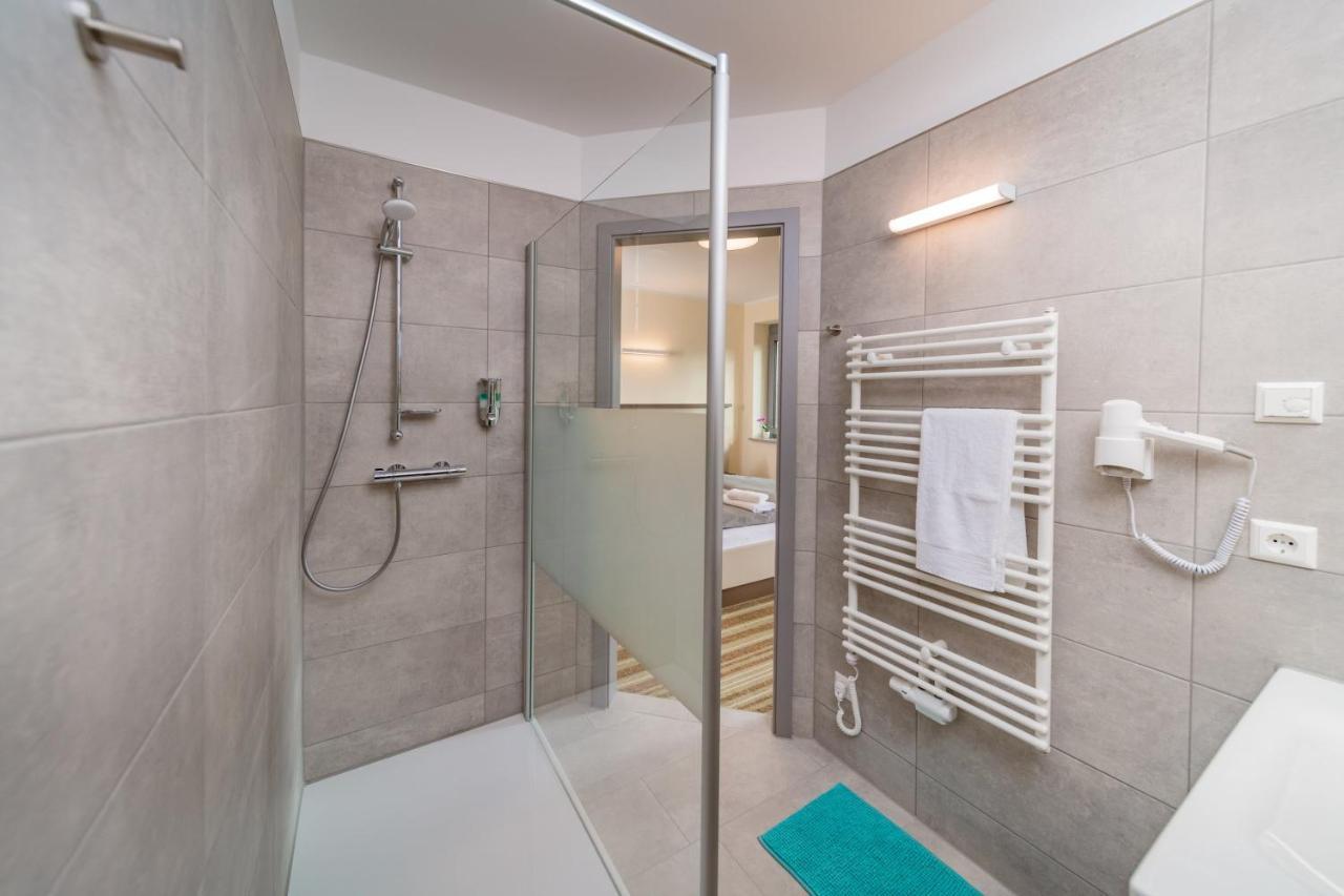 Elly Hostel Freiberg Ngoại thất bức ảnh