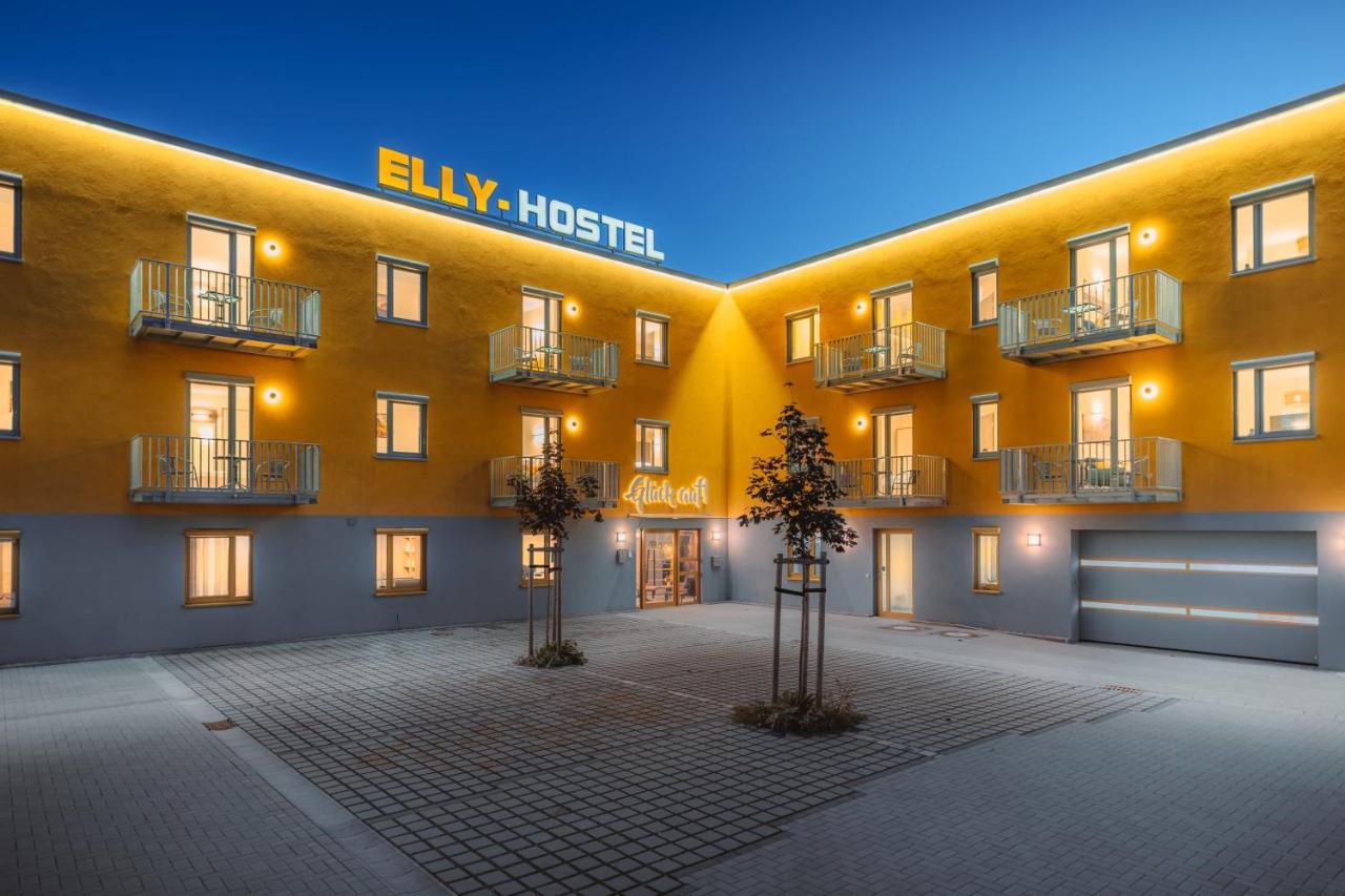 Elly Hostel Freiberg Ngoại thất bức ảnh