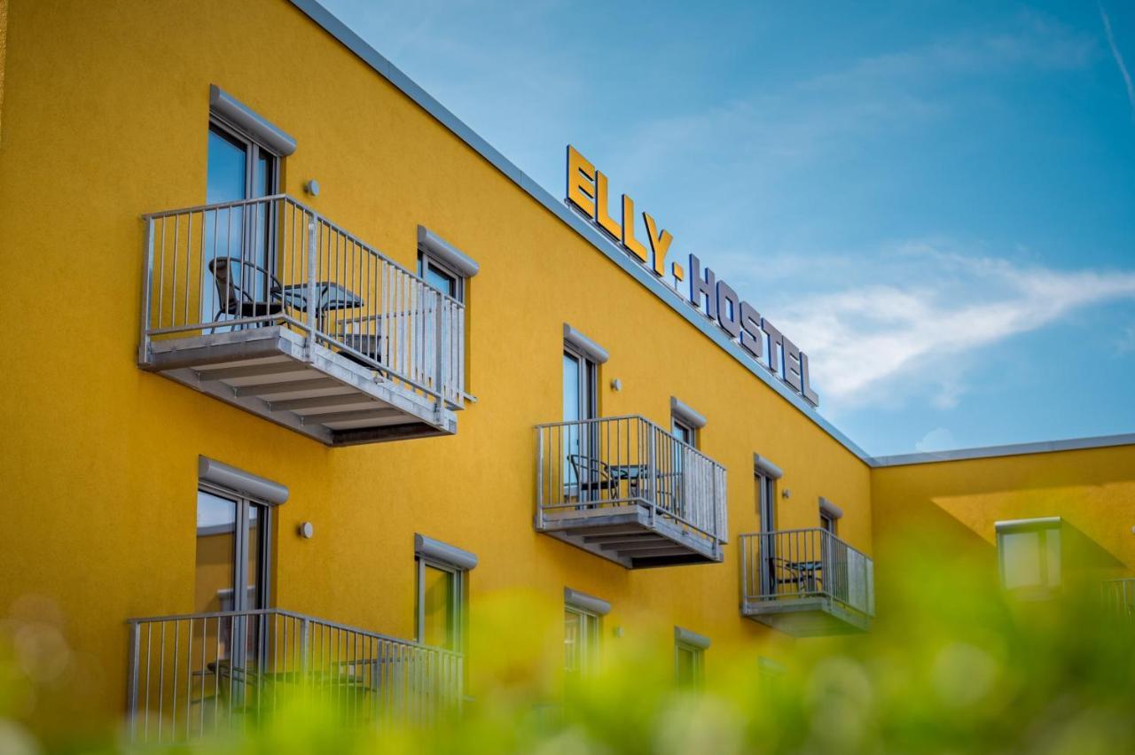 Elly Hostel Freiberg Ngoại thất bức ảnh
