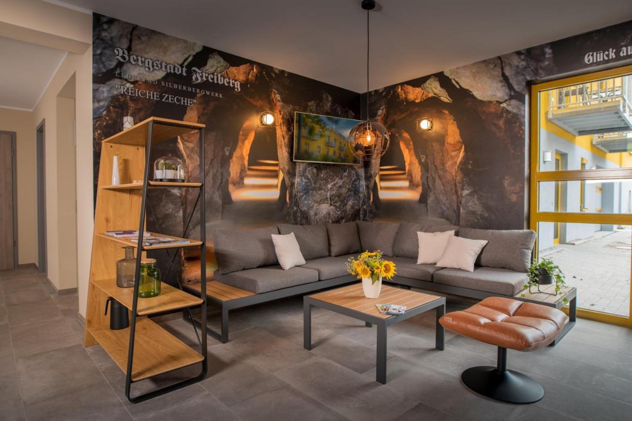 Elly Hostel Freiberg Ngoại thất bức ảnh