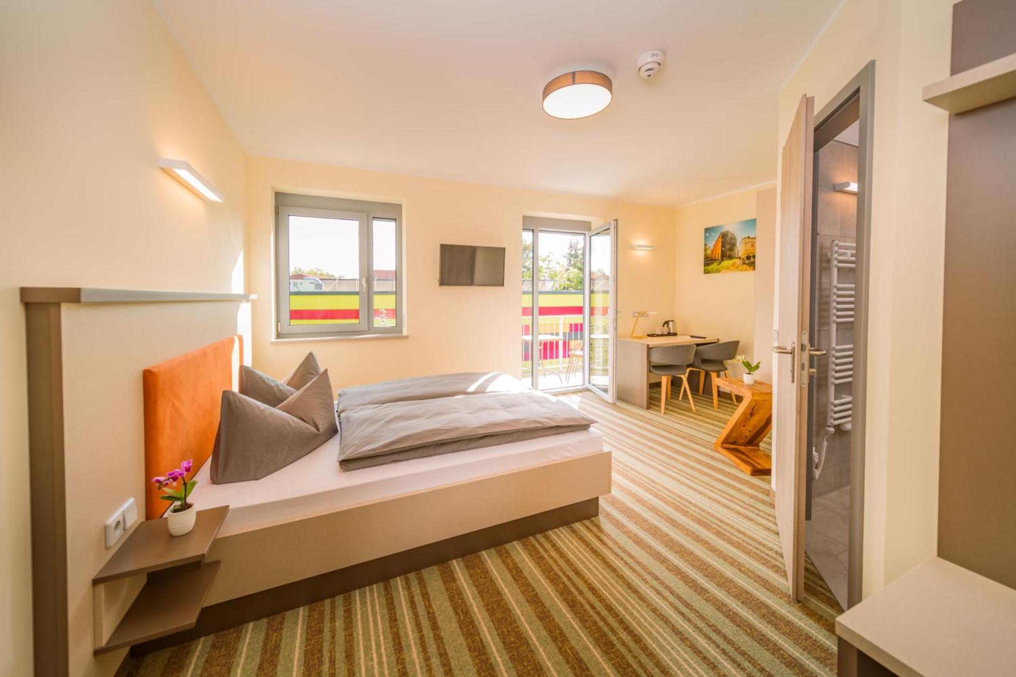 Elly Hostel Freiberg Ngoại thất bức ảnh